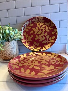 Red Dinner Plates with Gold Leaf Motif - Elegant Tableware